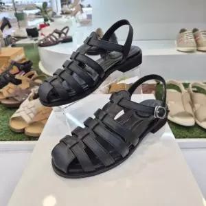 허시파피 세이브존07 여성 3CM 세미캐주얼 글래디에이터 샌들 3F26029