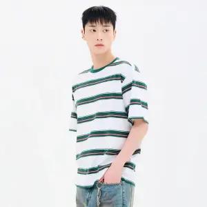 [체이스컬트] [2Color] U 빅 스트라이프 반팔