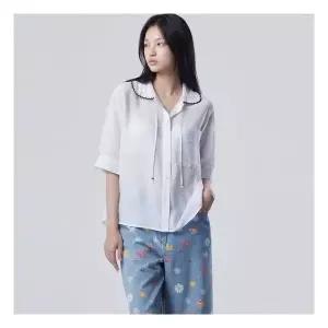 베네통 레이스업 니트카라 반팔 블라우스 BABL76631WH1330465