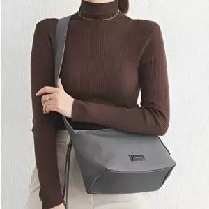 여성 초경랑 나일론 숄더백 1P 와이드 스트랩 가방