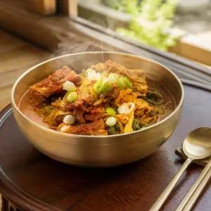 건담농수산 얼큰시원 우거지 뼈해장국 1KG 캠핑음식 뼈다귀해장국 국물안주
