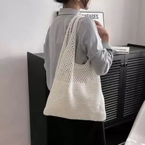 여성 네추럴 스타일 니트 짜임 데일리 보부상 토트백 여름 가방 텀블러백 남성 숄더백