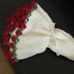 DIY 코바늘 꽃 담요 키트 트 프렌드를 위한 수제 선물 실 소재 장미 꽃다발 따뜻하고