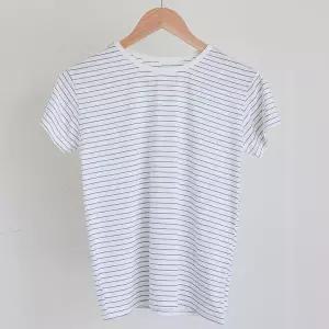 [하프클럽/셀러허브_여성트랜드패션]주니어 단가라 반팔티셔츠