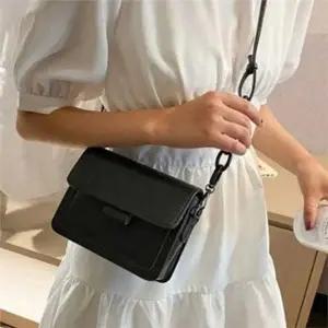 [라일리] Rly 데일리 여성 크로스 백 플랩백 여성 백 직장인