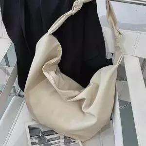 [라일리] Rly 제니 직장인 보부 버킷백 숄더백 쇼퍼백
