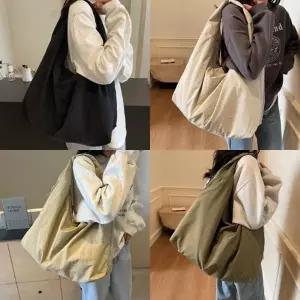 피그먼트대용량언더백 숄더백 가벼운가방 나일론백