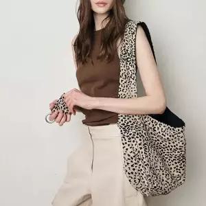비덜스트 _Leopard Big Hobo Bag