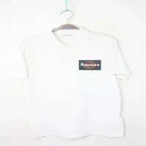 MONCLER 몽클레어 반팔 카라티/화이트/PK 티셔츠 매장판 수입 구제 중고 명품 프리미엄 남성용 M 95