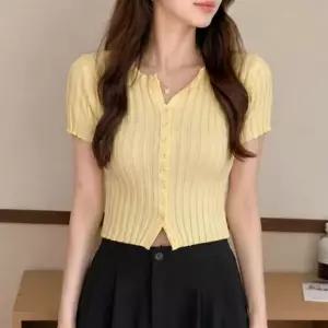 여성 러블리 스퀘어 슬림핏 여름 버튼 반팔 니트 티셔츠