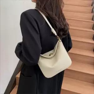 숄더백 비첼도 데일리 심플 숄더앤크로스 가방 심플