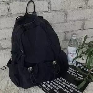 [가방] 백팩여성 직장인여성백팩 가벼운여성백팩 데일리백팩 무지백팩 대학생백팩
