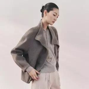 르네크루 25FW 울 핸드메이드 하프코트[런칭 가격 139,900원]