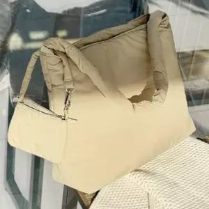 경량 패딩 숄더백 직장인 나일론 숄더백 데일리 크로스 빅백 경량 패딩