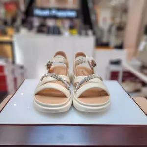 여성 발 편한경량 3.5cm 컴포트 웨지힐 스트랩 샌들 3f26034-15CA 781377