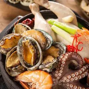 보양 용왕해신탕 (닭+전복+새우+문어+약재) 3-4인분