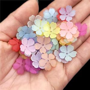 50피스 서리로 덥은 다섯 꽃잎 꽃 모양 아크릴 비즈 보석에 대 한  스페이서 DIY 팔찌 만들기 수제 액세서