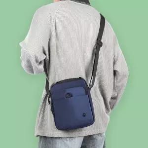 데일리 직장인 여행용 크로스백 가방 네이비