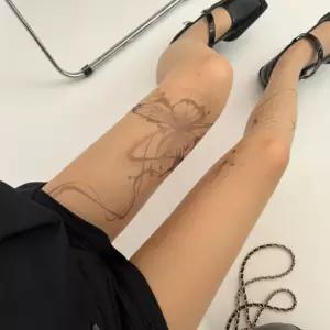 나비 패턴 스타킹 잉크 프린트 포인트 코디 패션 레그웨어