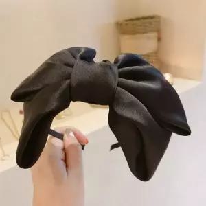 왕리본 헤어밴드 블랙 새틴 러블리 액세서리 헤어 머리띠 여성