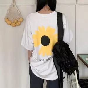 데이지 꽃무늬 패턴 반팔 티셔츠 플라워 그래픽 면 라운드 캐주얼 데일리