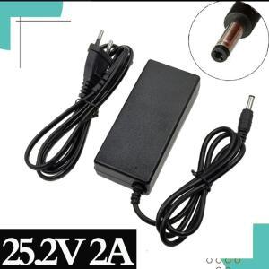 7 21.6v 22.2v 배터리 팩용 25.2V 2A 충전기 DC5525 커넥터