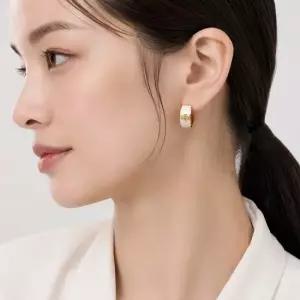 토리버치 KIRA HUGGIE EARRINGS 171094-700) 키라 허기 이어링)
