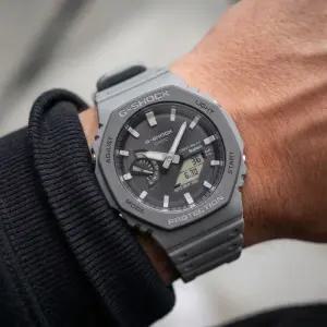 지샥 지얄오크 블루투스 터프솔라 남성 아날로그 전자 손목시계 GA-B2100LUU-8A