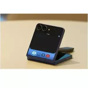 갤럭시Z 플립7 5G [자급제] 256GB, SM-F766N 새제품, +어뎁터/투명커버