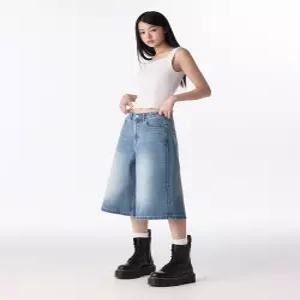 무신사 스탠다드 우먼 우먼즈 빅 브러쉬 와이드 버뮤다 데님 팬츠 라이트 인디고 773670