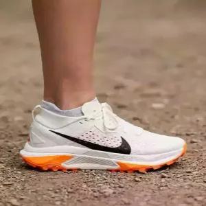 [매장정품] nike ACG 제가마 트레일 W - 서밋 화이트팬텀세이프티 오렌지블랙 / HV8115-103 421a3e