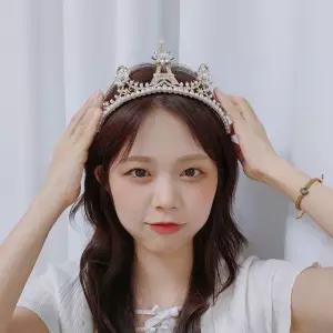 에펠탑 티아라 웨딩 머리띠 브라이덜샤워소품 셀프웨딩소품 왕관머리띠 (WD62E04)
