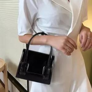 [패션] AN6058T 버킷백 토트백 늘푸른백화점 패션잡화 숄더