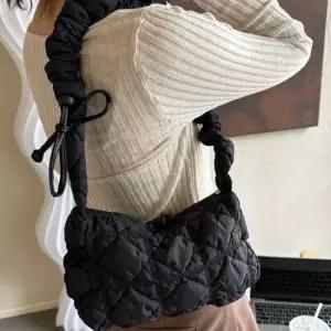 퀼팅 엠보 패딩 숄더백 미니백 여성가방 핸드백 데일리백 크로스가방 캔버스백