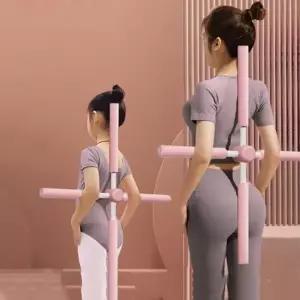 핑크 위아 자세 목 말린 어깨 허리 요가 기 바른