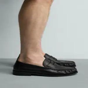 [매장정품] ZARA 페니 레더 로퍼 - 블랙 2678/720/800
