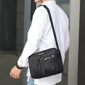방수 수납공간 활용도 이 좋은 캐주얼 스퀘 패드 해외
