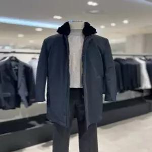 F/W 단독 가볍고 따뜻한 블랙 렉스모피 구스다운 트렌치코트 RQLMBH74A EK3653