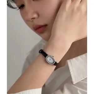 [로이드](김해점)아델 여성 가죽 시계 블랙-실버 LL2G26302D