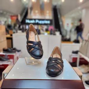여성 발 편한 4cm 경량 오픈형 컴포트 단화 스트랩 샌들 3f26453-14CA 781628