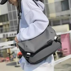 스포츠 메신저백 학생용 위아 캐주얼 크로 남자백