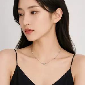 토리버치 26SS DELICATE KIRA PEARL AND PAVE NECKLACE 176867-400) 델리케이트 키라 펄 파베 목걸이)
