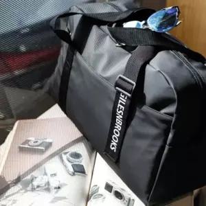 남성 캐주얼 헬스 검정 가방 보스턴백 데일리 더플백