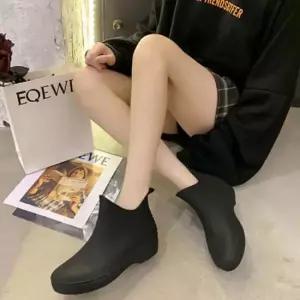 여성장화 비오는날 장마철 패션 레인부츠 여름 코디
