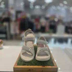 허시파피 여성컴포트캐주얼큐빅투벨트샌들A4cm 3APRMVBFBR038 49820263 764191