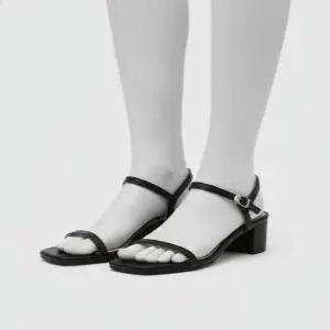 사뿐 제인드 버클스트랩 샌들 2 5cm 5006318413