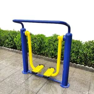 약수터 운동기구 유산소 광장 놀이터 실외 공중걷기 마당 기구 운동 하늘