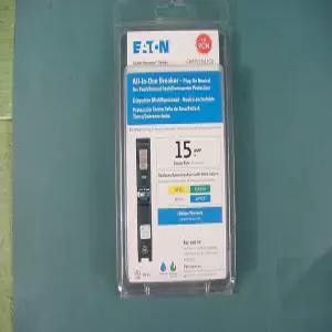 Eaton CHFP115A1CS 15암페어 올인원 AF/GF 플러그온 중립 브레이커