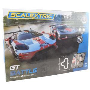 Scalextric / 프리미엄 취미 스포츠카 챌린지 - GT VS 콜벳 1:32 스케일 슬롯카 레이스 세트 C1444T