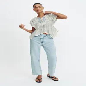[정품] 자라 티셔츠 민소매 나시 반팔 ZARA 엔트레도스 자수 체크 탑 - 블루 /화이트 3969/051/044